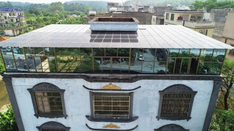 還在裝傳統(tǒng)陽(yáng)光房？太傻了！如今大家都裝這個(gè)，美觀、環(huán)保還能賺錢(qián)！