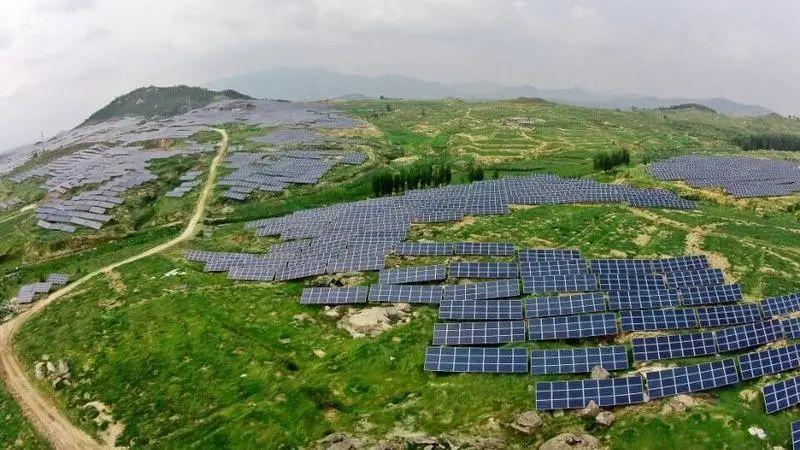 中國(guó)十三省最大光伏電站在這里！欽州康熙嶺的光伏電站能排上號(hào)了嗎？