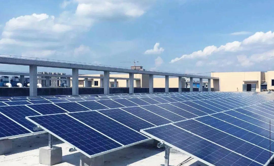 為什么秋季的光伏發(fā)電量比夏季還高？