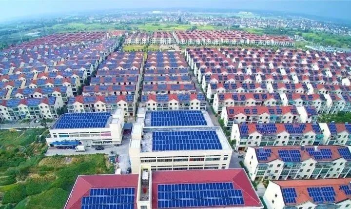 光伏發(fā)電“租房頂、免費(fèi)裝”新套路，警惕陰陽(yáng)合同，天上不會(huì)掉餡餅！